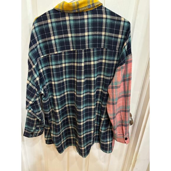 Haptics Flannel Shirt Size Large - Picture 4 of 5